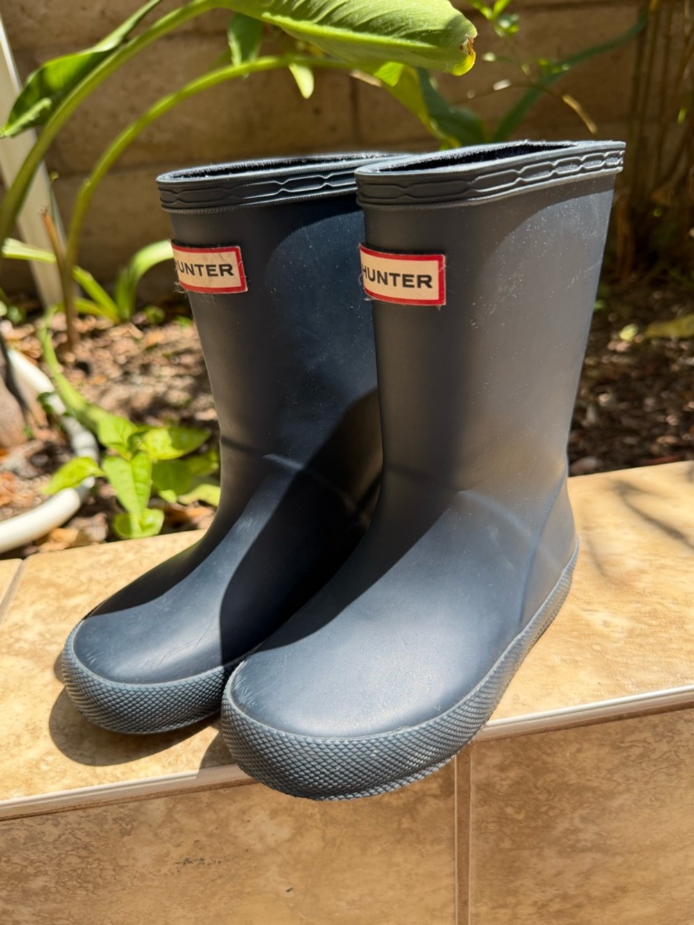 Hunter Kids Navy Blue Waterproof Rain Boots - Picture 9 of 9